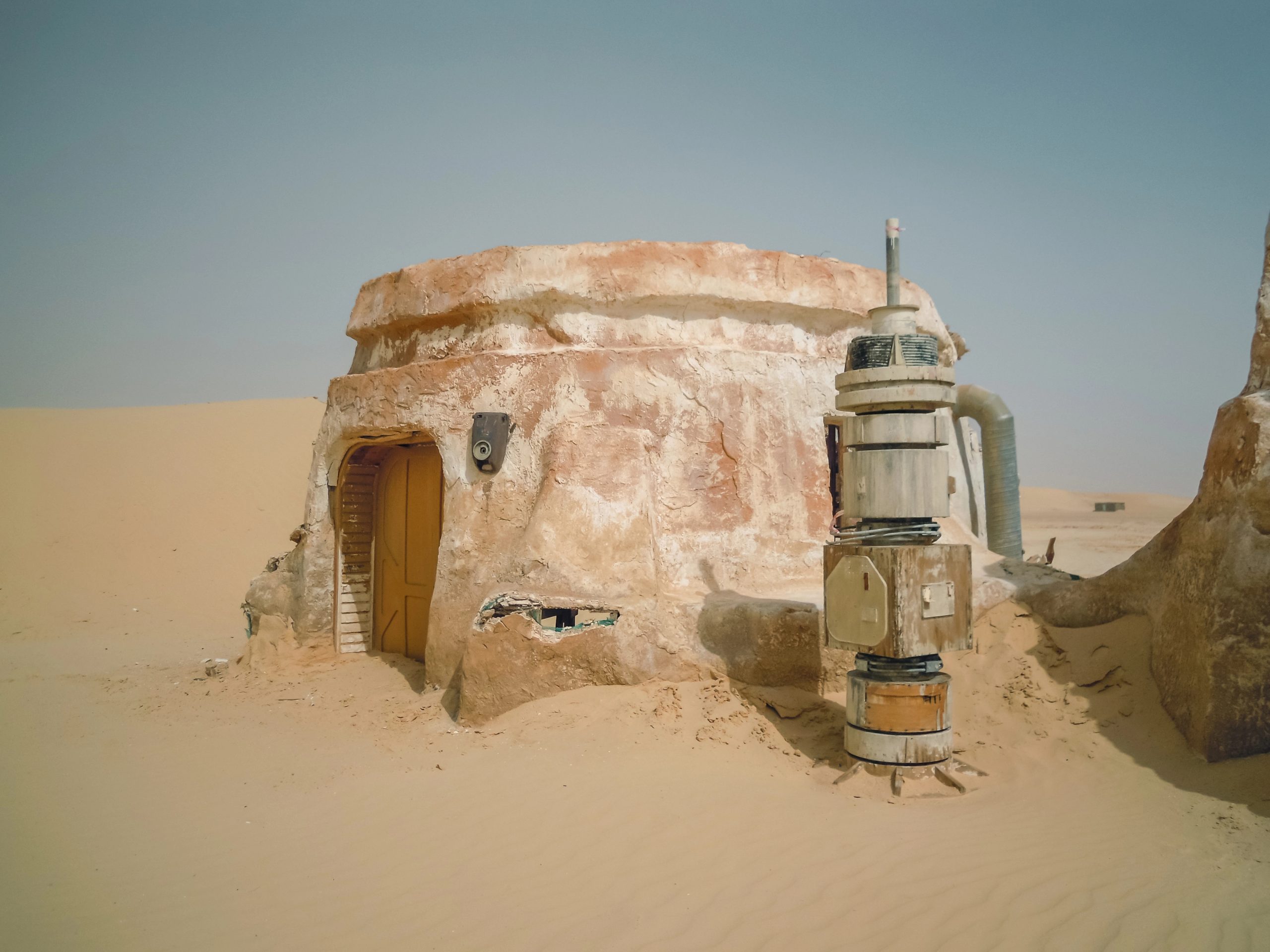 Tunesien_TatooineMos EspaThe SetofthefilmStarWarsLukeSkywalkerandDartVader@ FernandoPrivitera_deposit